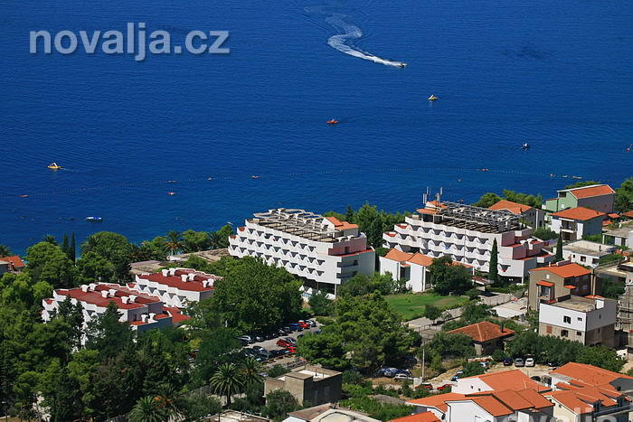 Hotel Laguna** letecky, Gradac, Chorvatsko