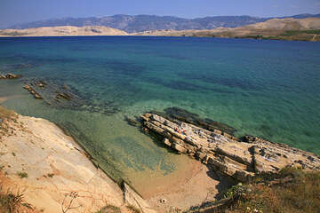 Pláže  Pag-Vodice, ostrov Pag, Chorvatsko