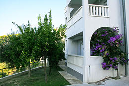 Ubytování v apartmánech Bili - letovisko Omiš-Duće