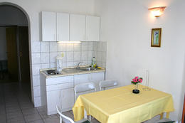 apartmány Kolombo: apartmán A2 pre 4-5 osôb, 
2. poschodie