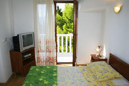 apartmány Kolombo: apartmán A2 pre 4-5 osôb, 
2. poschodie