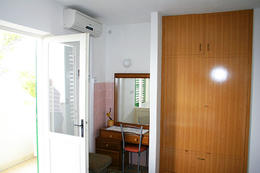 apartmány Bagarić: oranžový apartmán pre 4-6 osôb, 
1. poschodie