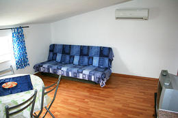 apartmány Antonija: štúdio A2 pre 2-4 osoby, 
3. poschodie