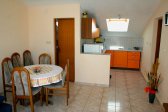 apartmány Mirjana: apartmán 3R pre 5-6 osôb,
2. poschodie, vpravo