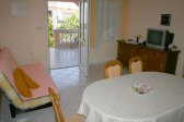 apartmány Mirjana: apartmán 1L pre 5-6 osôb, 
prízemie, vľavo