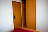 apartmány Mirjana: apartmán 1L pre 5-6 osôb, 
prízemie, vľavo