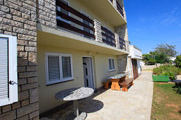 apartmány Pavičić: apartmán A4 pre 4-5 osôb, prízemie