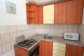 apartmány Pavičić: apartmán A4 pre 4-5 osôb, prízemie