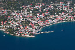Apartmány Gradac letecky, Chorvatsko
