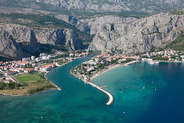Omiš letecky, Chorvatsko