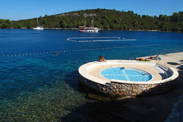 Ostrov Mljet - přístav Pomena