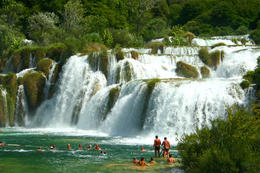 Národní park Krka, koupání u Skradinského vodopádu