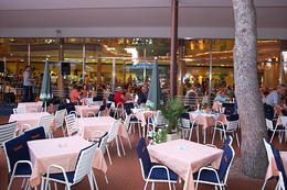 Terasa restaurace hotelu Imperial****/***, Vodice, Chorvatsko