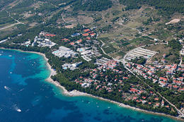 Letovisko Bol, ostrov Brač, Chorvatsko