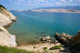 Pláž - apartmány Konćek, Pag-Vodice, ostrov Pag, Chorvatsko