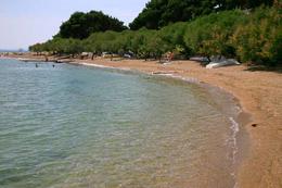 Pláž - apartmány Borovina, Omiš-Duće, Chorvatsko