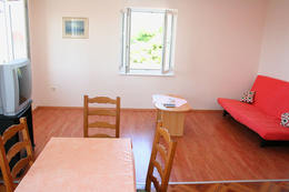 apartmány Štefica: apartmán A3 pre 2-3 osoby, 
2. poschodie 