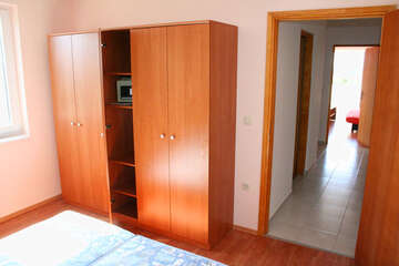 apartmány Štefica: apartmán A4 pre 4 osoby, 
2. poschodie 