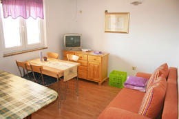 apartmány Lucija: apartmán A4 pre 4-6 osôb, 
2. poschodie
