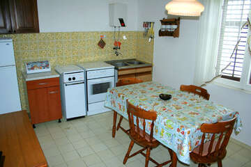 apartmány Zubović: apartmán A1 pre 6-8 osôb, prízemie