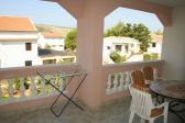 apartmány Mirjana: apartmán 2L pre 5-6 osôb,
1. poschodie, vľavo