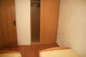 apartmány Mirjana: apartmán 2R pre 5-6 osôb,
1. poschodie, vpravo