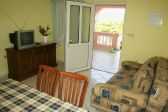 apartmány Mirjana: apartmán 1R pre 5-6 osôb, 
prízemie, vpravo