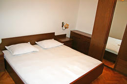 apartmány Paško: apartmán A4 pre 6-8 osôb, 
1. poschodie