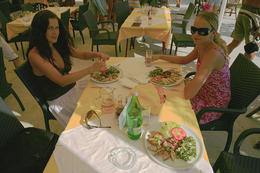 Restaurace ve městě Pag, ostrov Pag, Chorvatsko