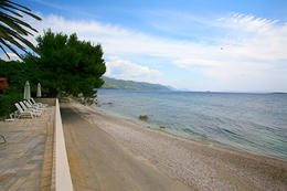 Apartmány Orebić 11 - terasa a pláž u domu, Orebić, poloostrov Pelješac, Chorvatsko