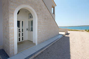 A1 - apartmány Osama, zátoka u Povljany, ostrov Pag, dovolená Chorvatsko