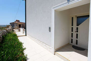 A2 - apartmány Osama, zátoka u Povljany, ostrov Pag, dovolená Chorvatsko