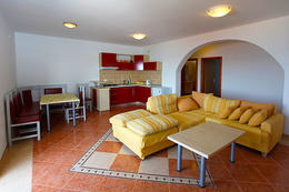 A4 - apartmány Osama, zátoka u Povljany, ostrov Pag, dovolená Chorvatsko