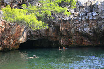 Slané jezero Mrtvo more, ostrov Lokrum, Chorvatsko