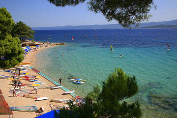 Letovisko Bol - ráj pro windsurfisty, ostrov Brač, Chorvatsko