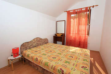 Apartmány Lina: apartmán A1, pre 2–4 osoby, 2. poschodie