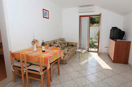 Apartmány Lina: apartmán A1, pre 2–4 osoby, 2. poschodie