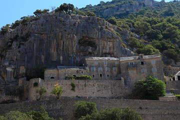 Klášter Pustinja Blaca, ostrov Brač, Chorvatsko