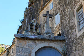 Klášter Pustinja Blaca, ostrov Brač, Chorvatsko