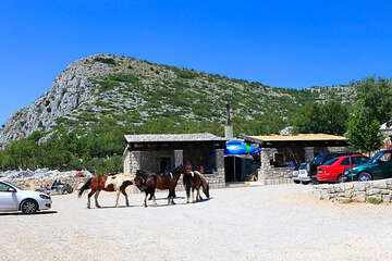 Ranč Vrata Biokova, chráněná oblast Biokovo, Chorvatsko
