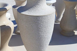 Výrobky z mramoru, ostrov Brač, Chorvatsko