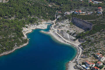 Povlja, ostrov Brač, Chorvatsko