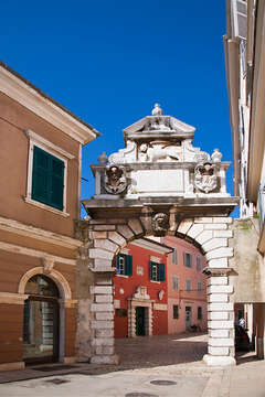Rovinj - brána do starého města, Chorvatsko