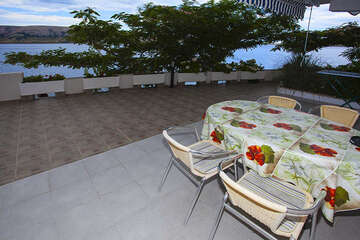 A2 - apartmány Erik, Metajna, ostrov Pag, Chorvatsko