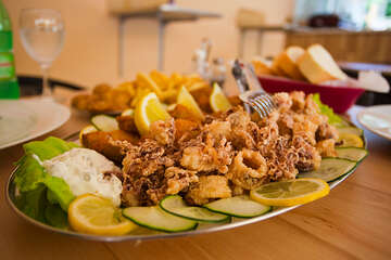 Pržene lignje - smažené olihně