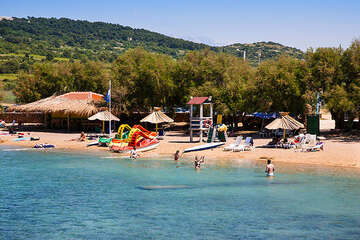 Písečná pláž Planjka, Stará Novalja, ostrov Pag, Chorvatsko