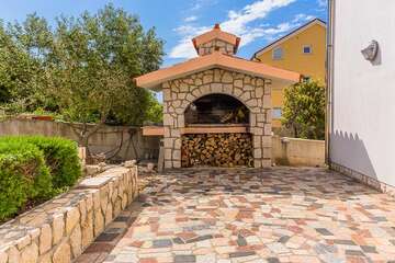 Apartmány Katarina - gril u domu, Mandre, ostrov Pag, Chorvatsko