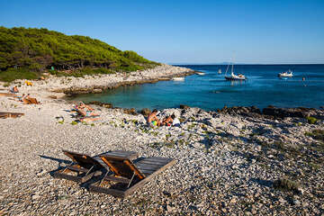 Zátoka Kordovan - FKK pláž, ostrov Jerolim, Pakleni otoci, Hvar, Chorvatsko