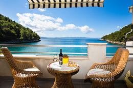 A2 - apartmány Meri, jižní zátoky ostrova Hvar, Chorvatsko