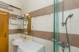 A1 - apartmány Michael, Pisak, Omišská riviéra, Chorvatsko